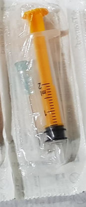 Фото Шприц инъекционный Tiramed 2 ml трёхкомпонентный стерильный с иглой №1